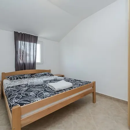 Simic 6 By Interhome Appartement