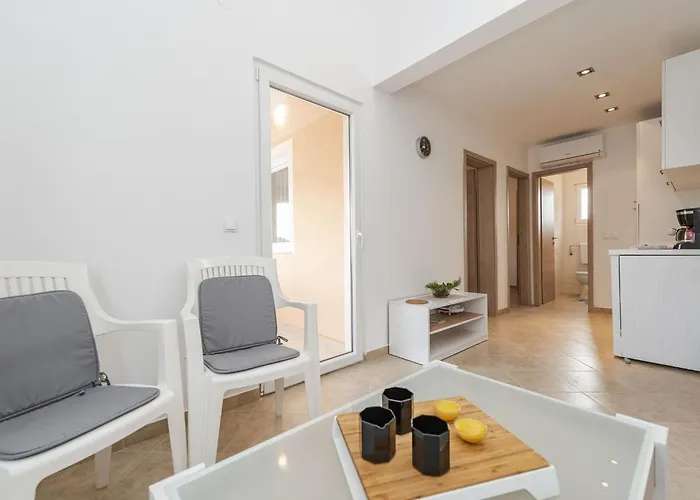 Apartman Simic 6 By Interhome