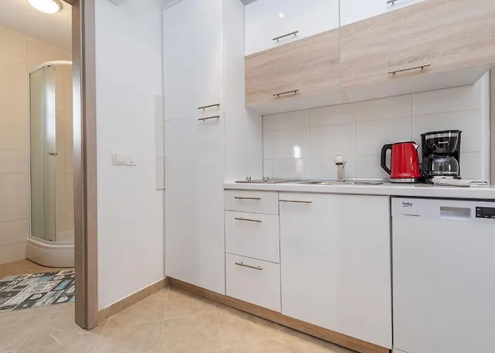 Simic 6 By Interhome * Vir